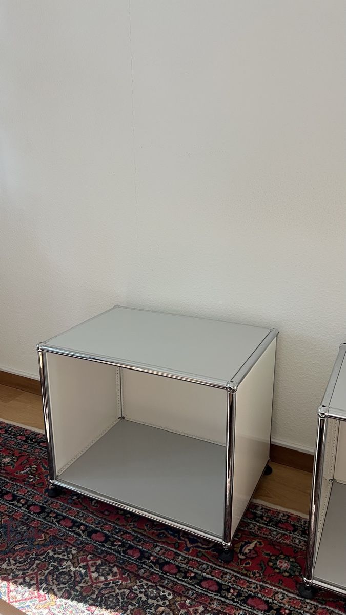 USM Comodini: USM Haller Beistelltisch – Usato da Zürich venduto da 8047 3