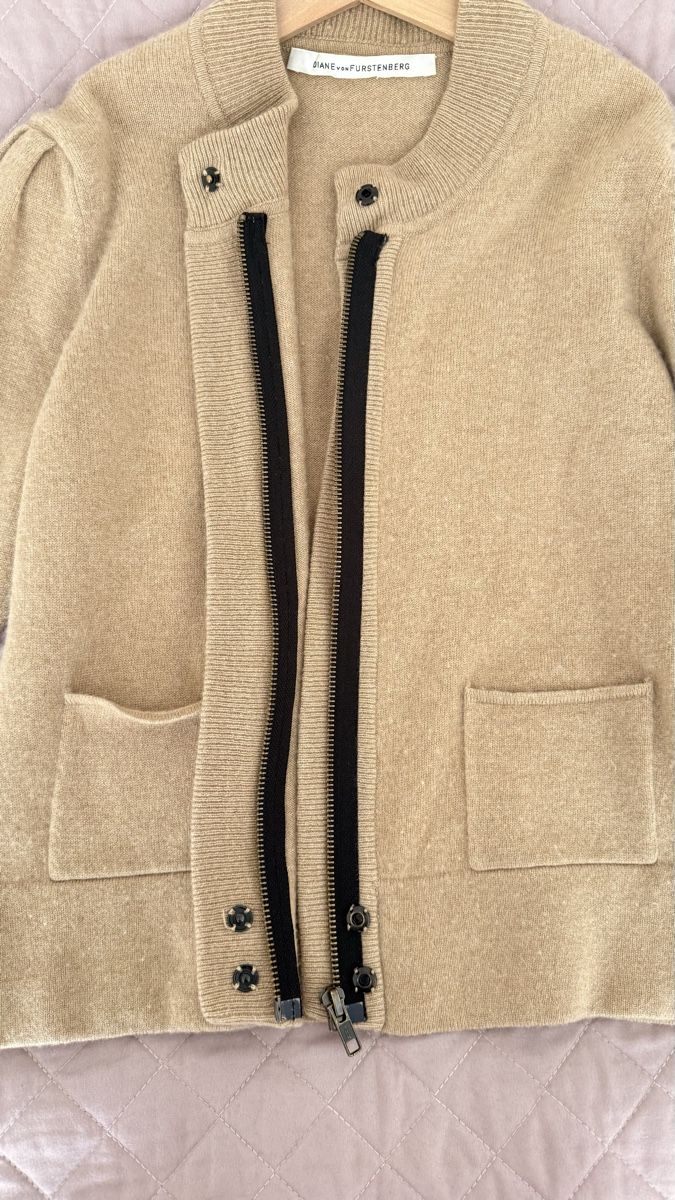Diane von Furstenberg Cappotti: Diane von Furstenberg Strickjacke - beige, Größe S – Usato da Zollikerberg venduto da MK-13 2