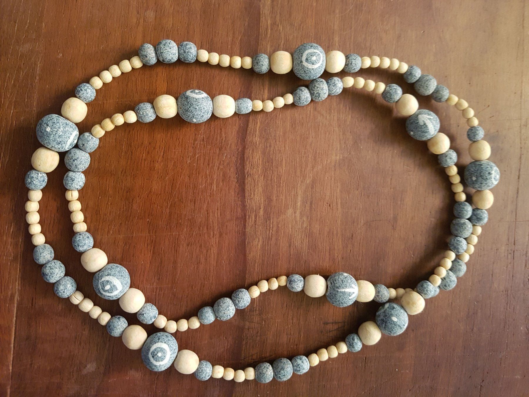 Catenine: Kette beige blau ciel maritimer Look. ca. 104cm – Usato da Ettingen venduto da Maranathatalitha 4