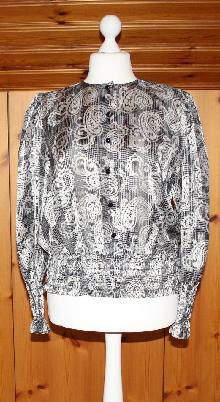Blusen: Bluse DANIELLE DUMAR schwarz - weiss Gr. 42 – Gebraucht aus Flüelen von Diversicum-Textil