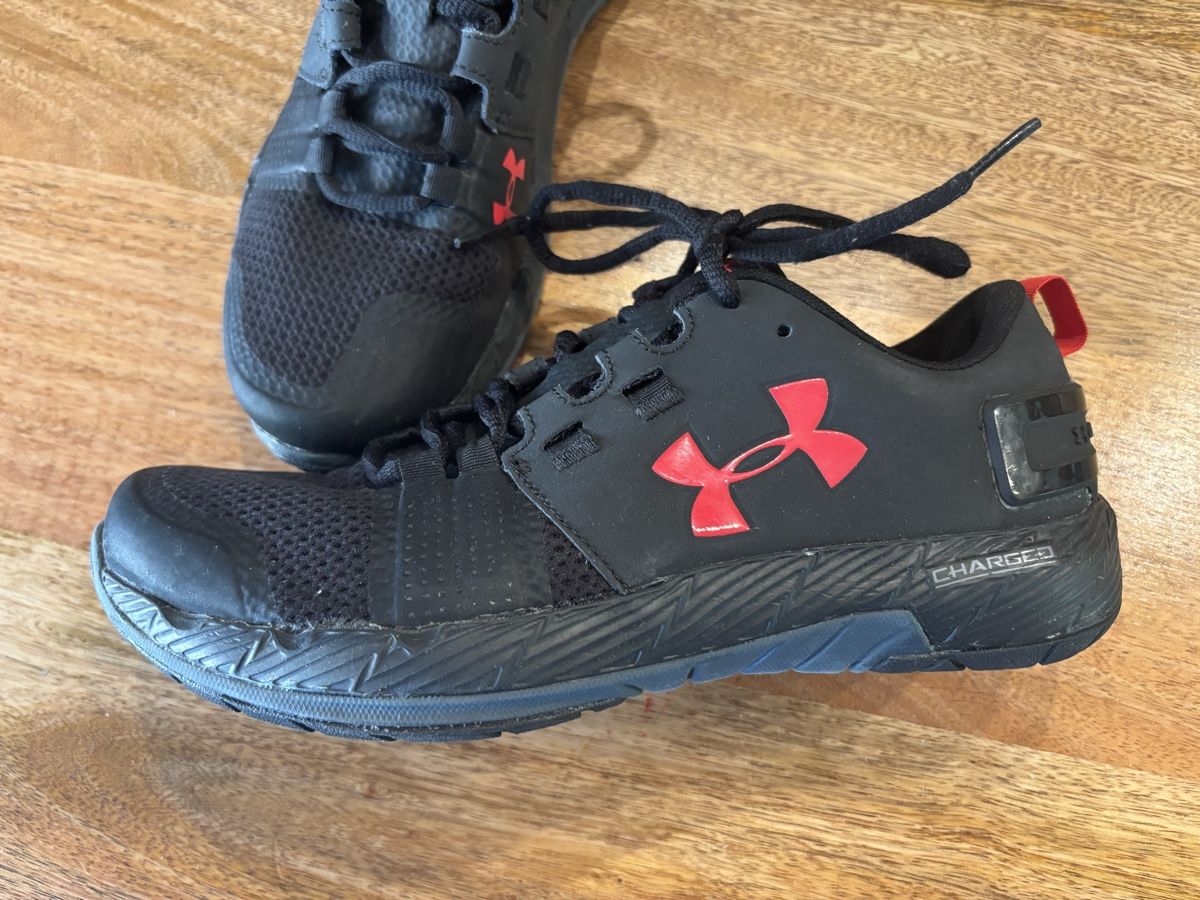Under Armour Chaussures hommes: Under Armour Commit Schuhe Gr.40.5 – D'occasion à Oberdorf SO par sa-na 2