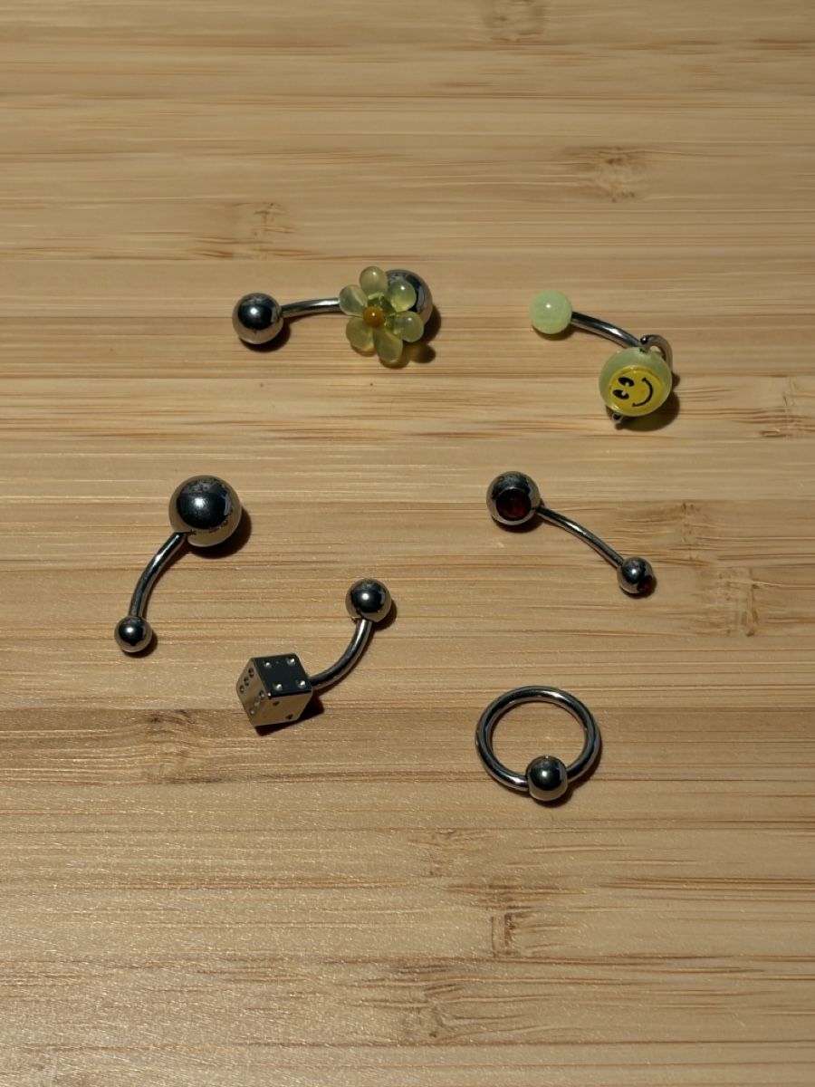 Bijoux piercing: Piercing Jewelry Set 6 Pieces Used – D'occasion à Interlaken par giorgiotraverso