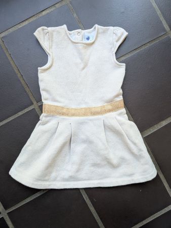 herziges, festliches Kleid