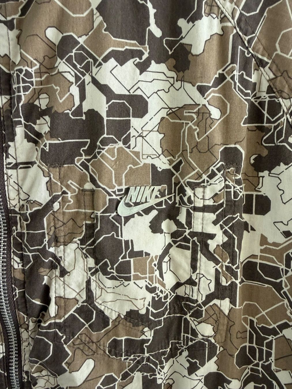 Nike Giacche: LEICHTE NIKE JACKE GR. M – Usato da Steg im Tösstal venduto da goldlionfree 4