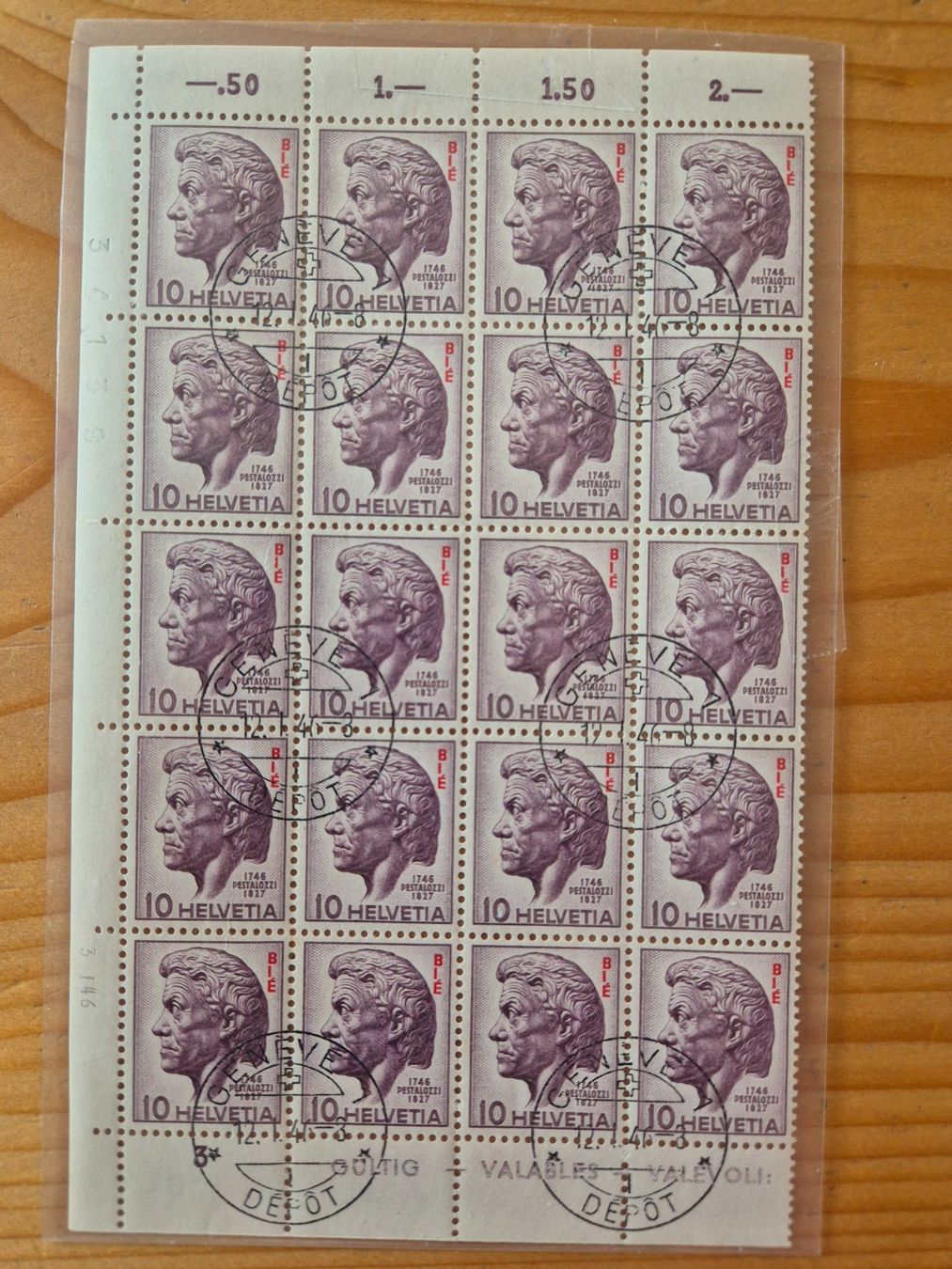 Tutti i francobolli: CH-Briefmarkenbogen Teil mit ET-STempel Zustand gem.Bilder – Usato da Oberuzwil venduto da ceeg7