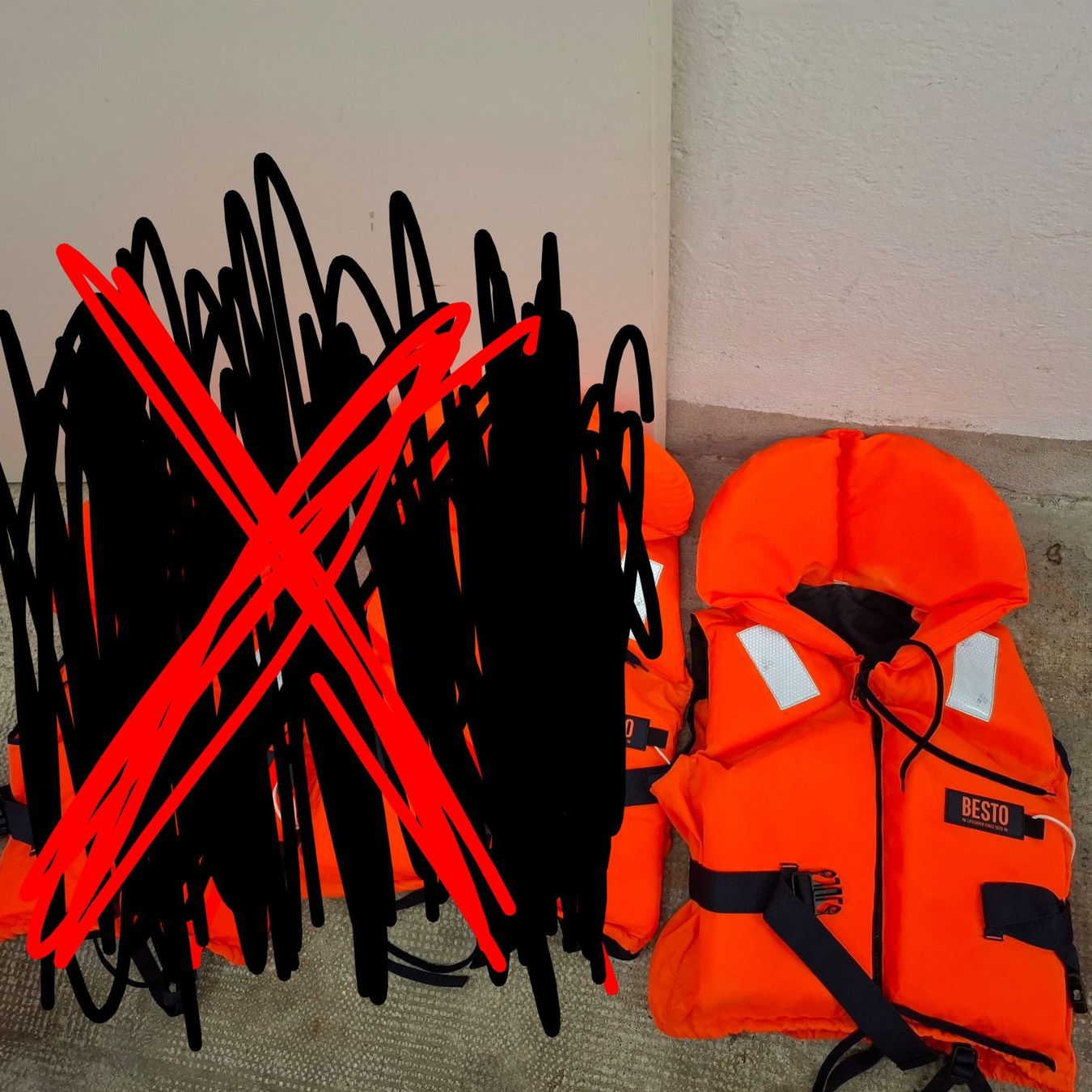 Giubbotti di salvataggio: Besto Rettungsveste – Usato da Zürich venduto da enri23