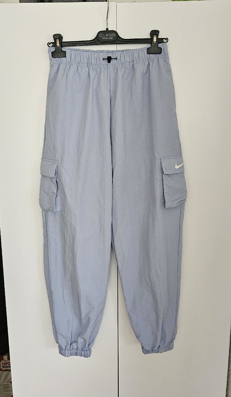 Nike Pantaloni: Nike Hose, hellblau, Grösse XS – Usato da Hellbühl venduto da Veci02