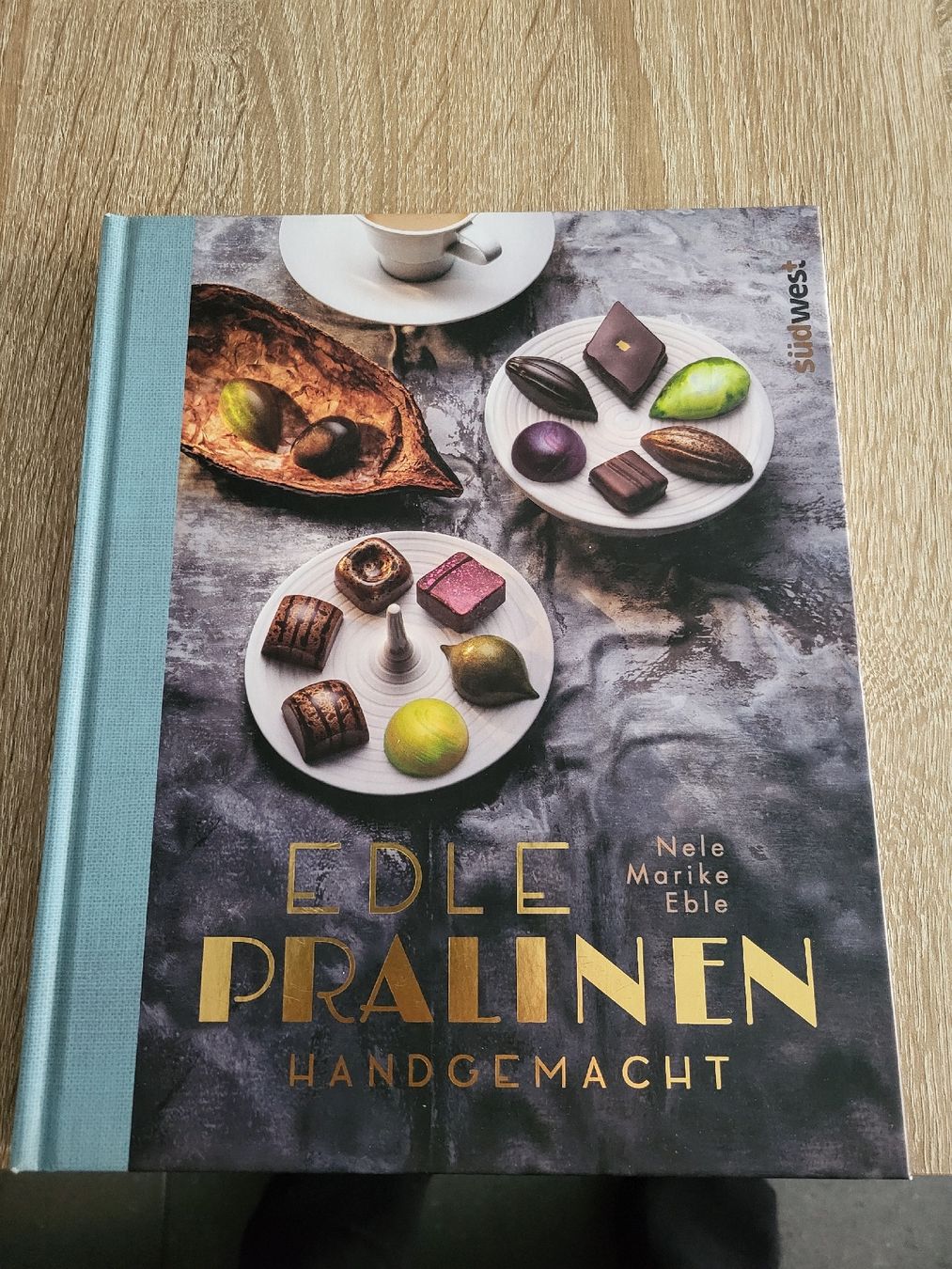 Libri: Edle Pralinen Rezeptbuch – Nuovo (secondo la descrizione) da Rapperswil SG venduto da chi_yz7d