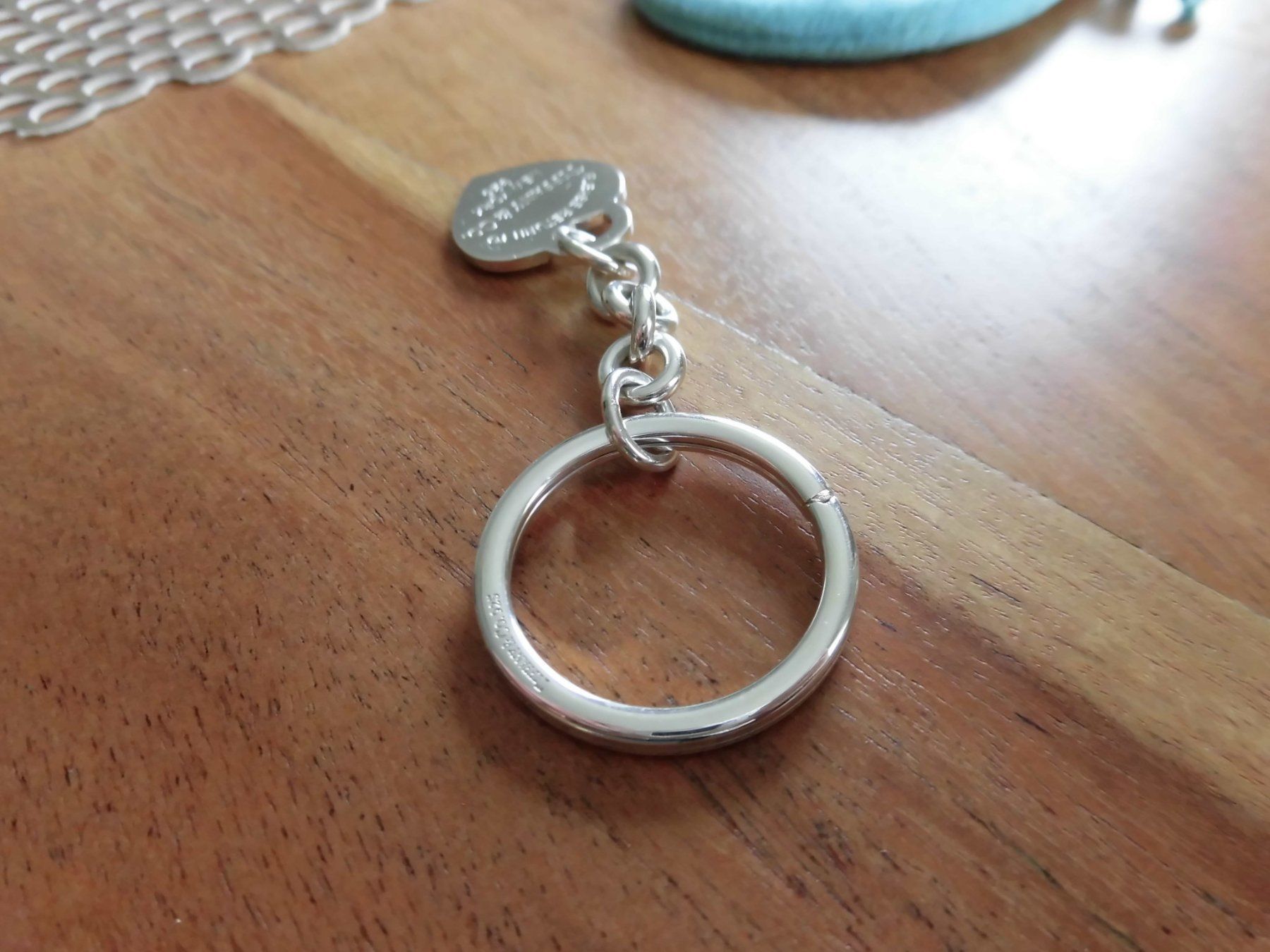 Tiffany & Co. Schlüsselanhänger & - bänder: Return to Tiffany Heart key ring!! – Gebraucht aus Goldach von  9