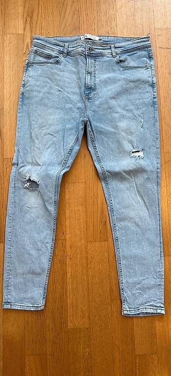 Jeans: Zara Jeans Grösse 46 – Usato da Romanshorn venduto da cedoo8590