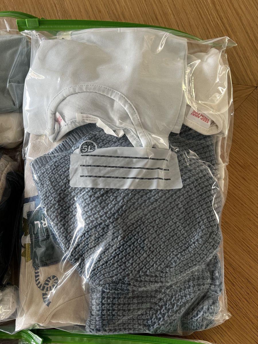 Lotti & Set di vestiti: Set clothes for baby – Usato da Luzern venduto da mic_99vf 2