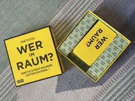 Partyspiel: WER IM RAUM?