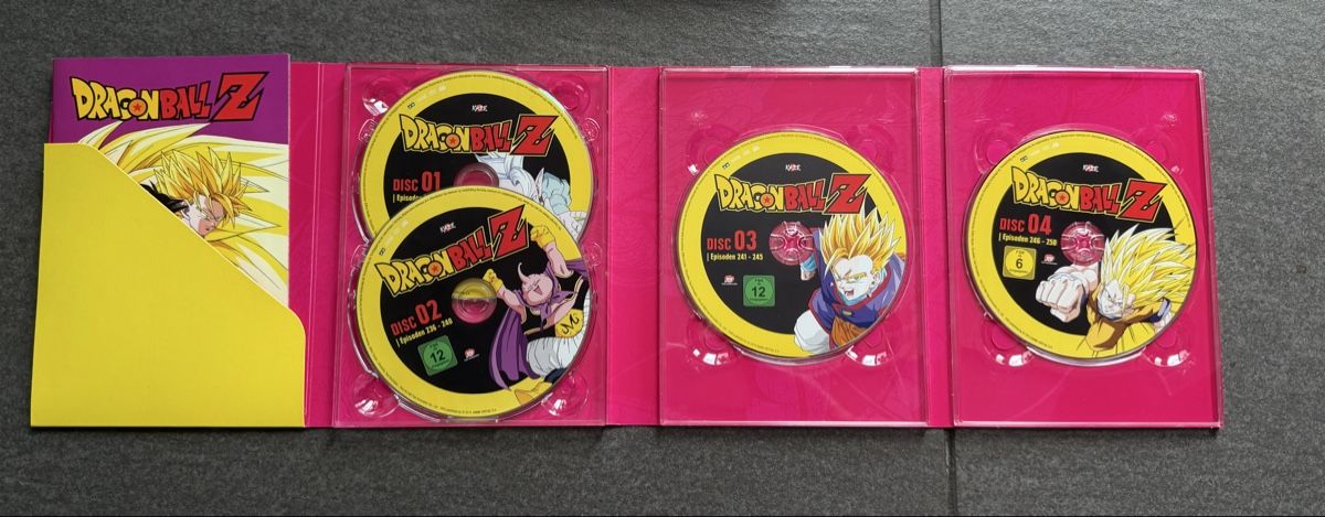 Tutti i DVDs: Dragon Ball Z DVD Box 08 – Usato da Zürich venduto da cENS0R 3