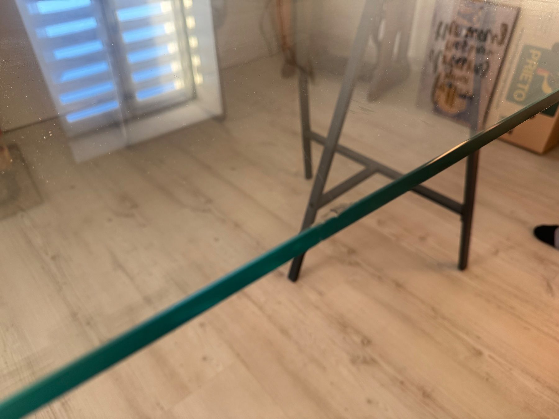 Tables: Esstisch Glastisch Metallgestell – D'occasion à Uetliburg SG par CostaTools 2