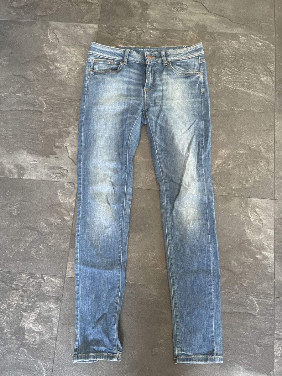Zara Jeans: Zara Jeans Mid Rise – Usato da Dinhard venduto da Tatjjj