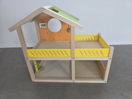 Puppenstube mit Einrichtung und Familie - viel Zubehör