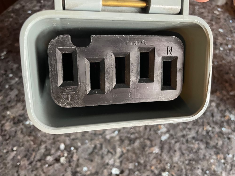 Stecker: J75 Kupplung 5 Polig – Gebraucht aus Huttwil von Bolpa 1