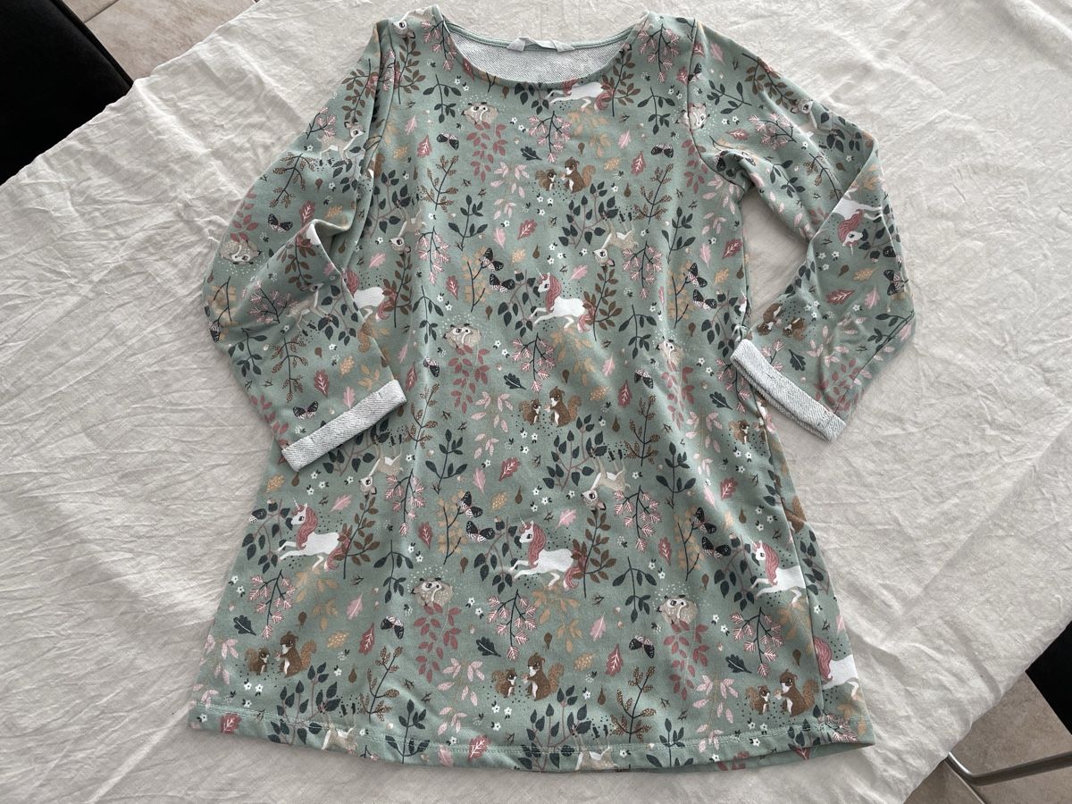 Lotti & Set di vestiti: 5er Mädchen Kleiderpaket, Grösse 134/140 – Usato da Weesen venduto da Steiboeck 3