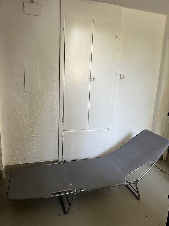 Liegen & Liegestühle: Klappbare Liege  verstellbar – Gebraucht aus Chur von mai_z79b 2