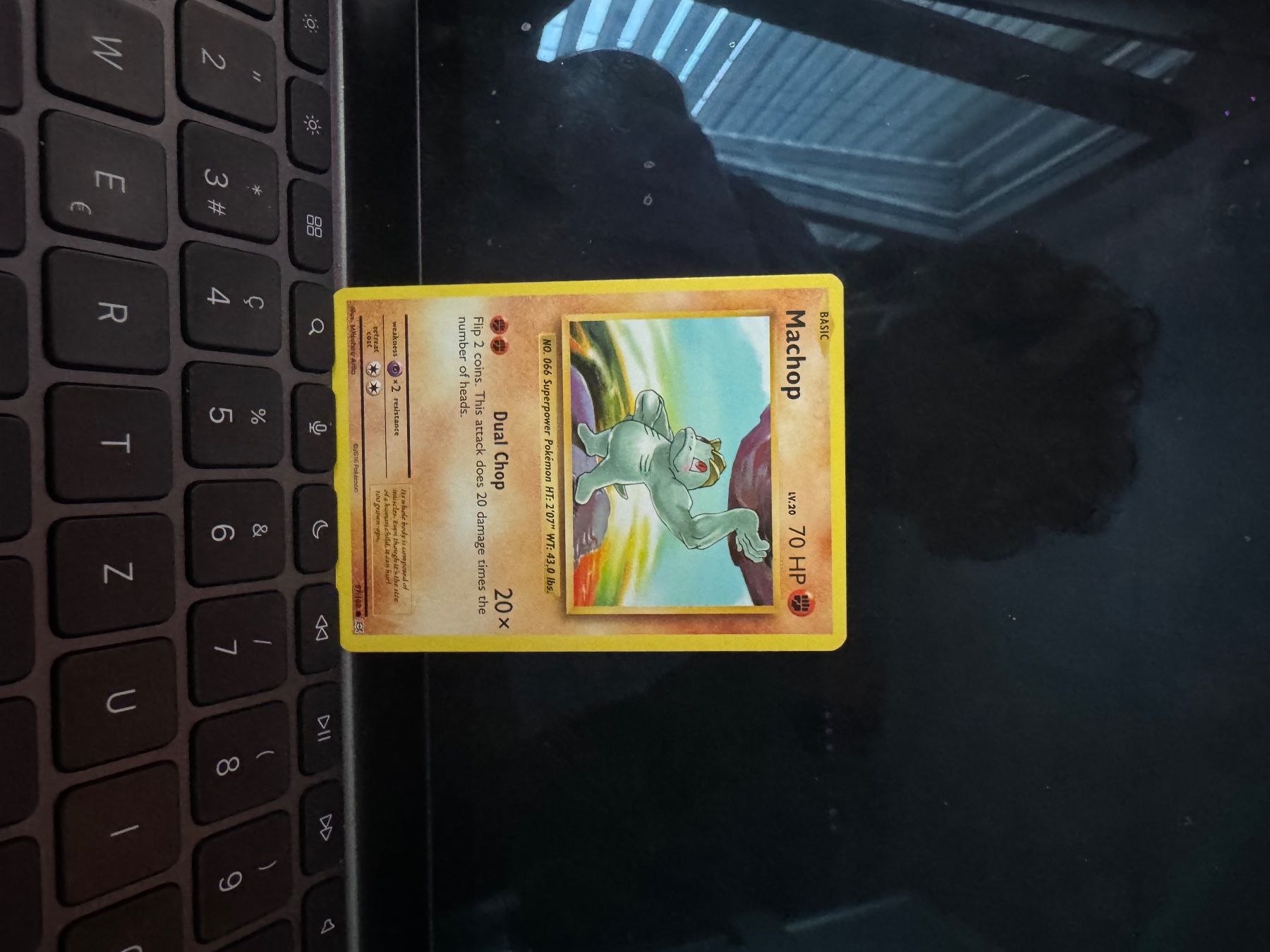 Pokémon Carte collezionabili: Machop xy évolution en anglais – Nuovo (secondo la descrizione) da Courtepin venduto da cr7_jk98