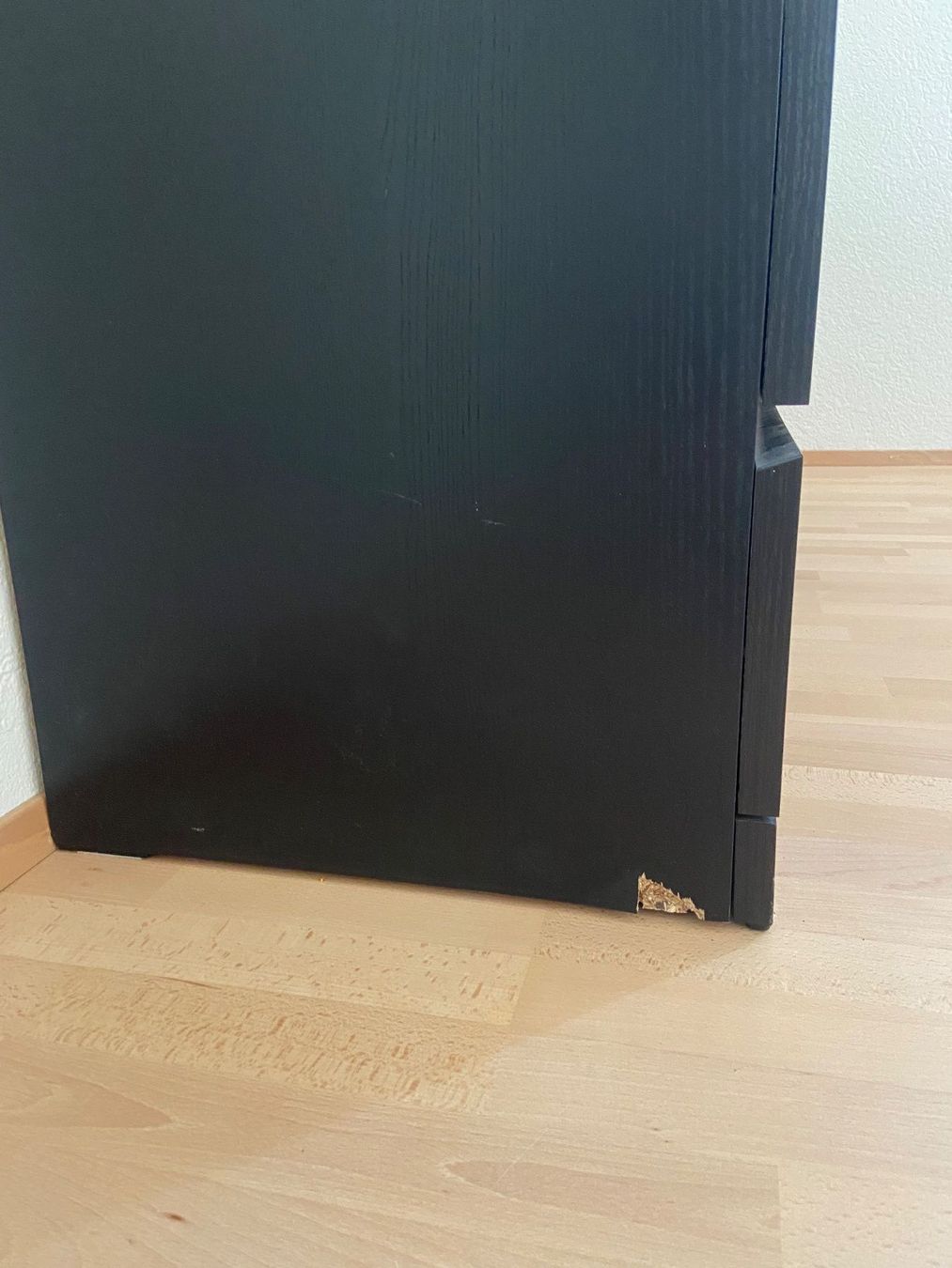 Ikea Cassettiere: Schwarze Malm Kommode mit 6 Schubladen – Usato da Bern venduto da sin_85yn 4