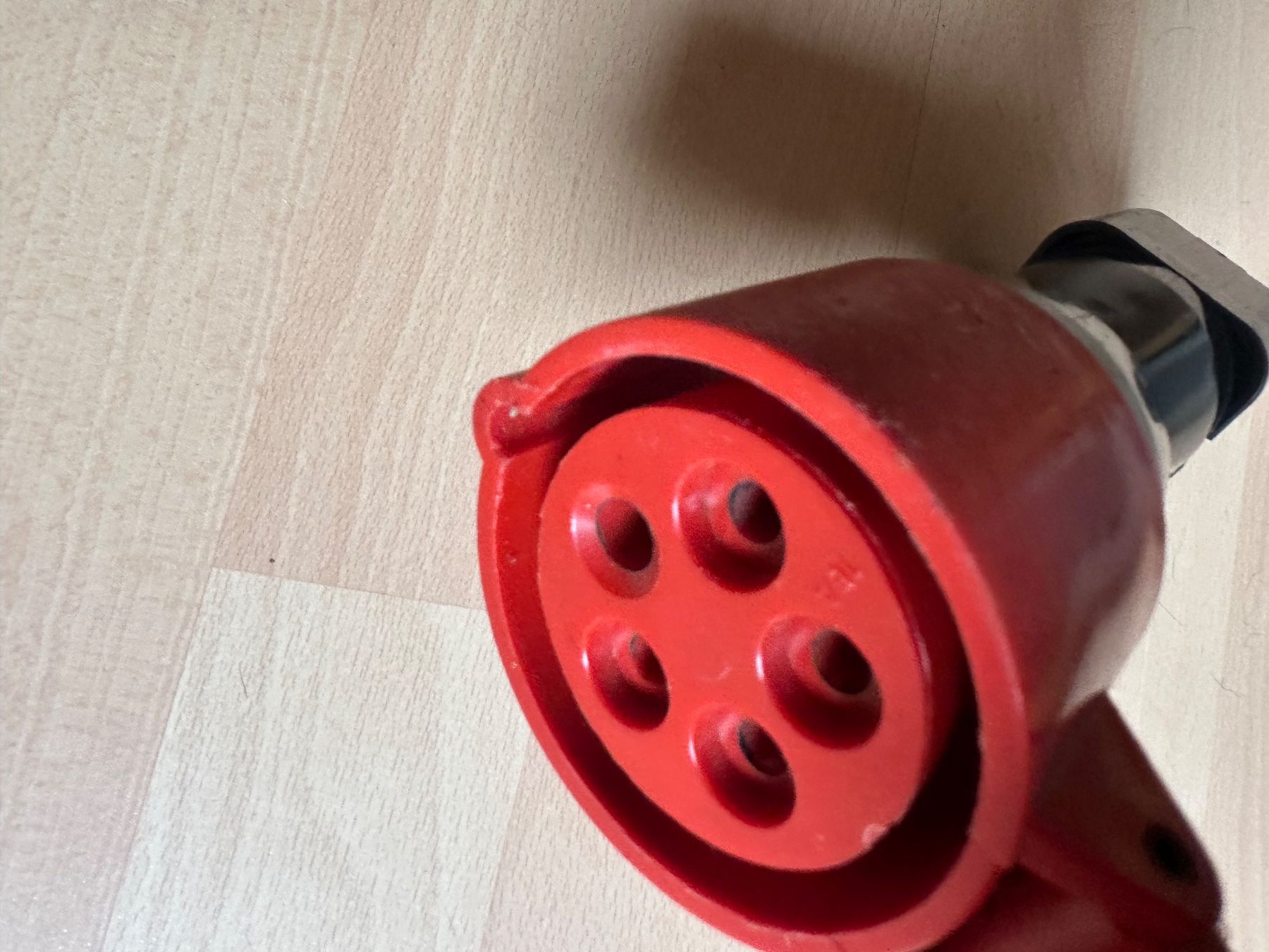 Unità & Adattatore: Adapter Stecker Übergang   J15/5 Pol  auf CEE 16 – Usato da Huttwil venduto da Bolpa 4