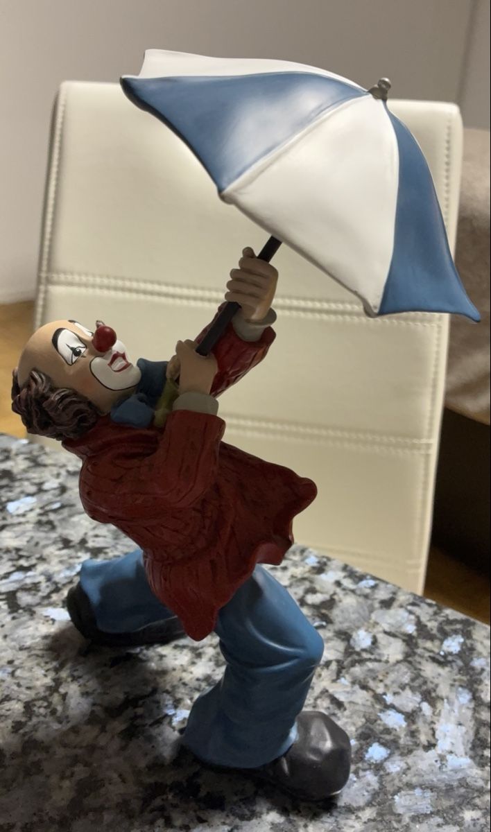 Figurines: Gilde Clown mit Schirm – D'occasion à Küssnacht am Rigi par Suchenfinden