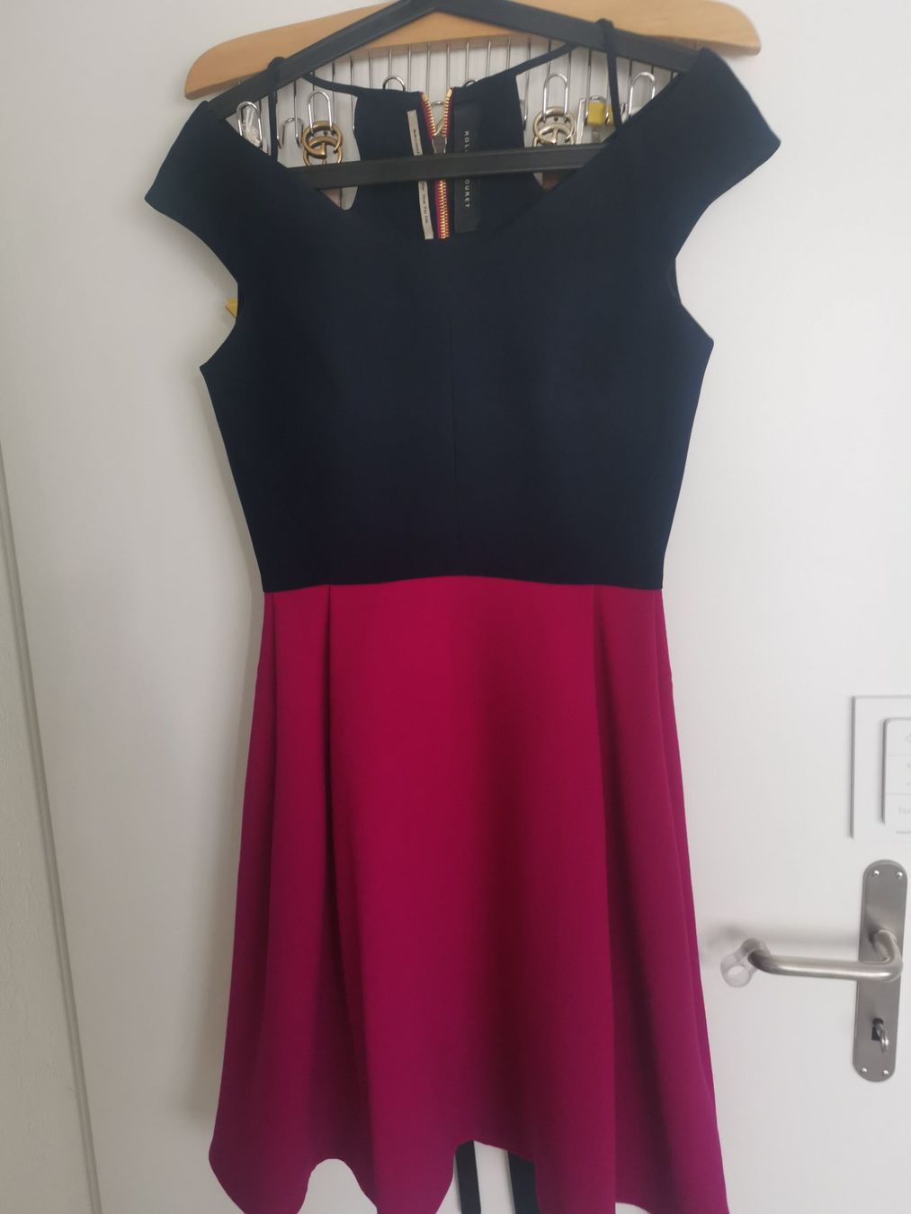 Roland Mouret Kleider: Roland Mouret Kleid UK10, passt 36 – Gebraucht aus Fehraltorf von freeform2020 1