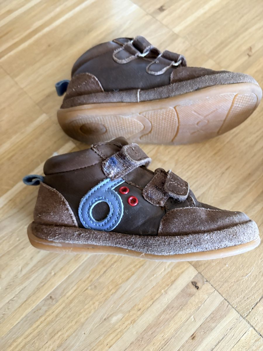 Scarpe per ragazzi: Chaussures enfants  – Usato da Geneve venduto da Mdamis 1