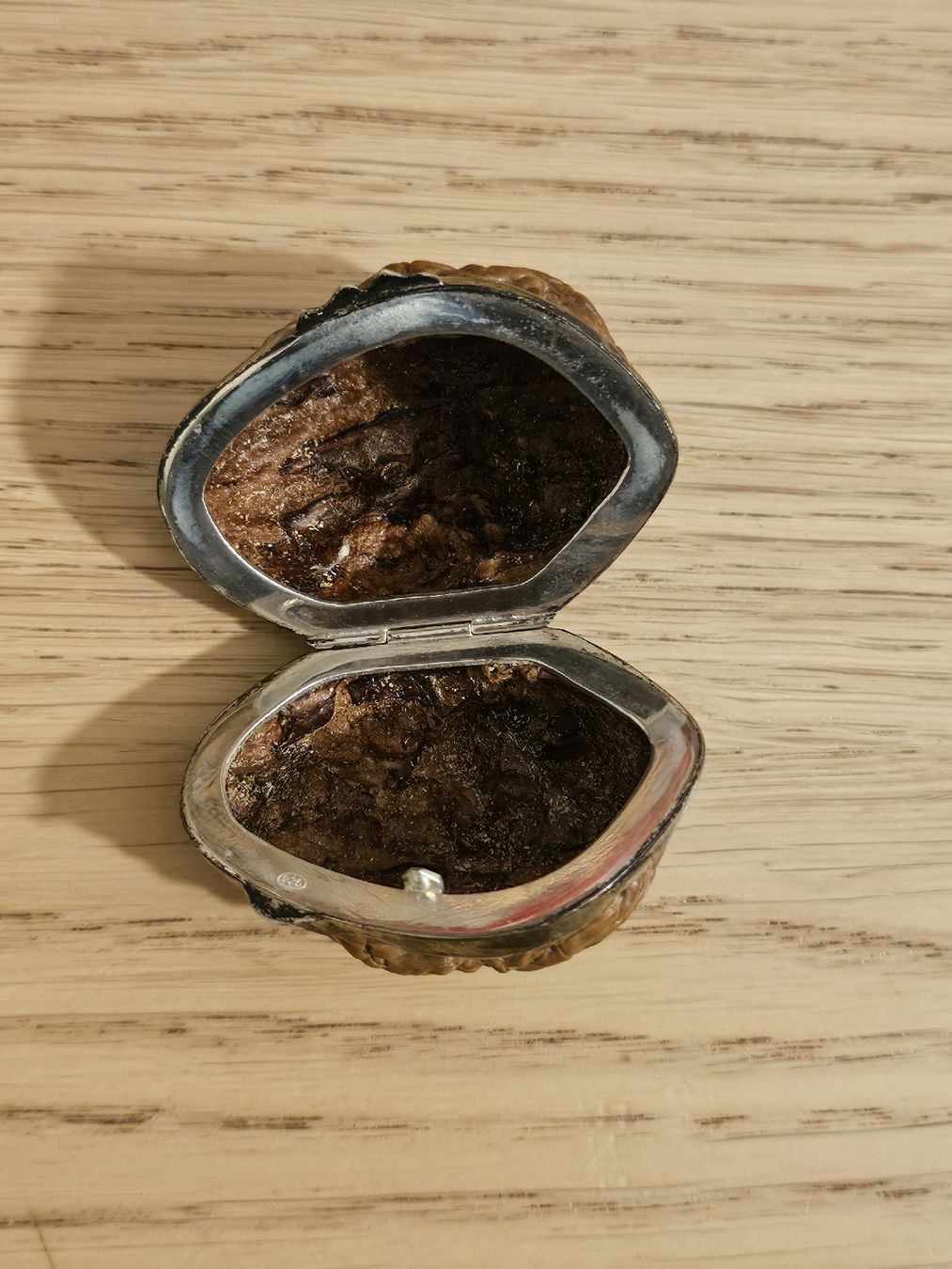 Sonstige Dekorationen & Accessoires: Nussdose, Walnussdose,Tablettendose, Silberdose 925 Silber – Gebraucht aus St. Gallen von Cocos_Ricardo 2