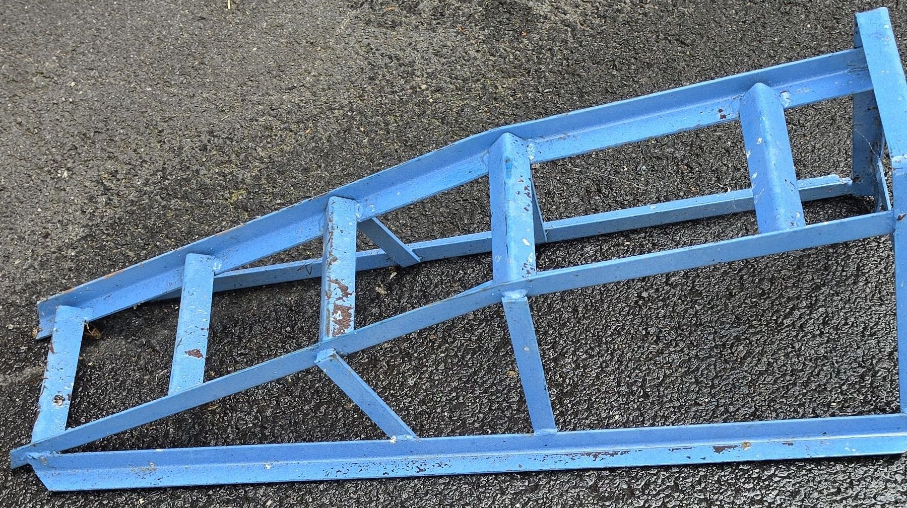 Rampe di accesso: Rampe Metall blau gebraucht – Usato da Eriz venduto da Snah1
