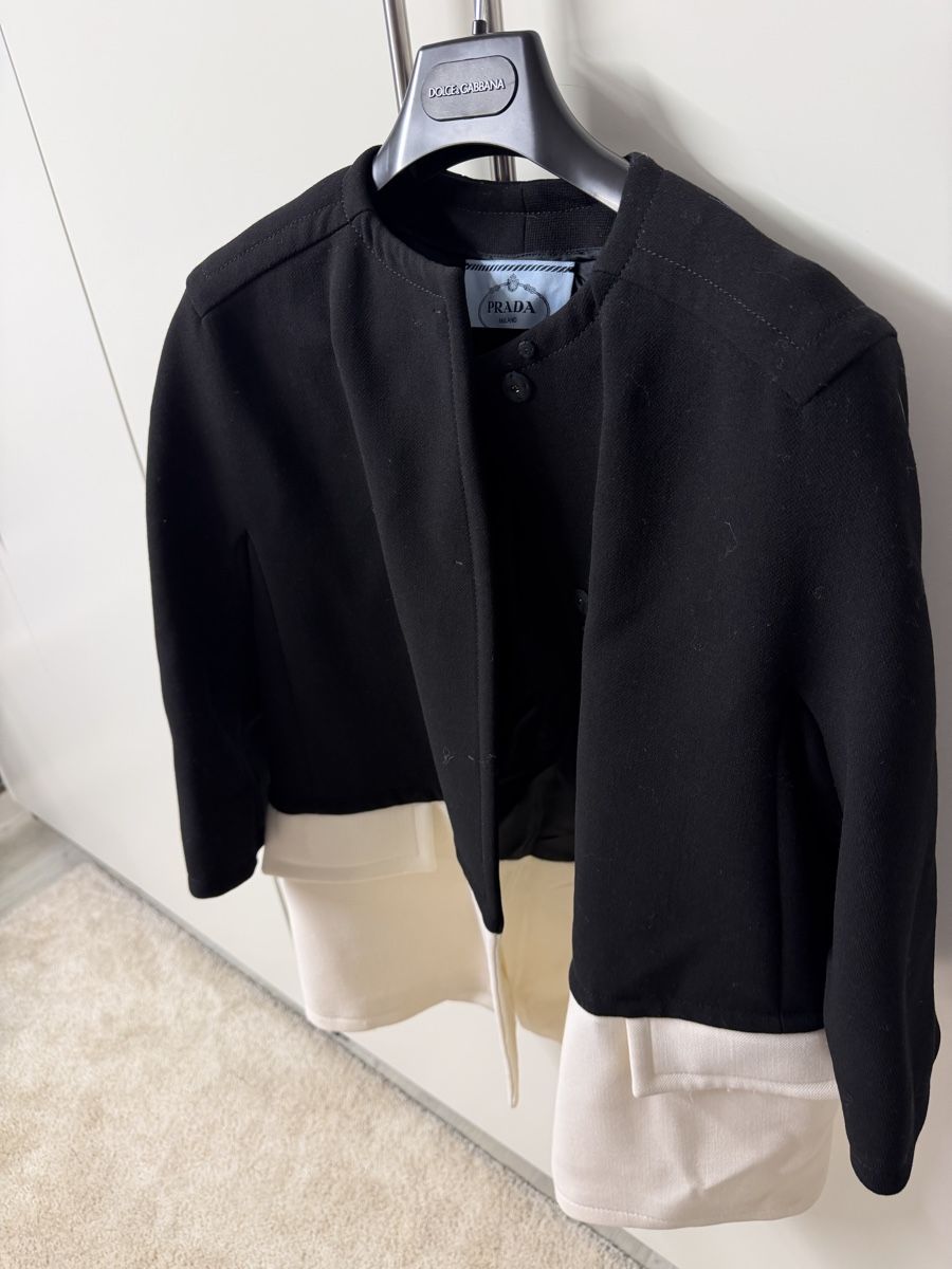 Prada Jacken: Prada Wool Jacket, Size 38, Black and White - Stunning! – Gebraucht aus Zumikon von patrick151 1