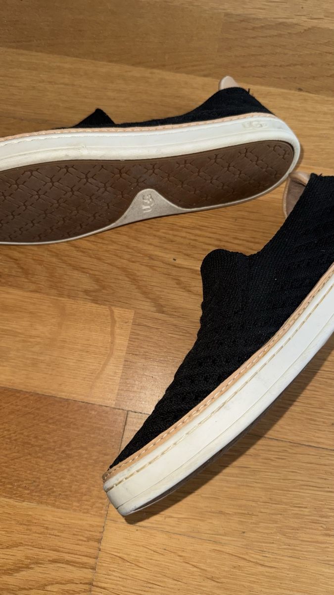 Ugg Damenschuhe: UGG Freizeitschuhe 38 – Gebraucht aus Gümligen von morticiaaddams 2