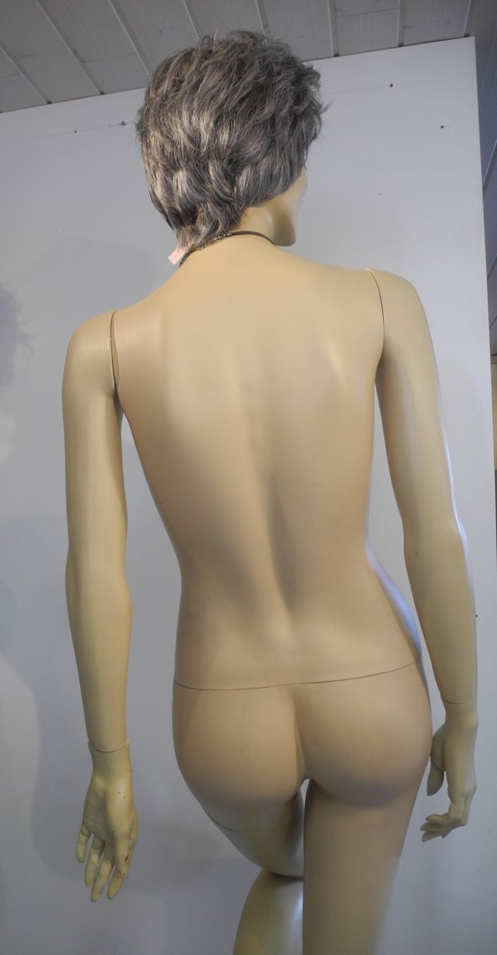 Sonstige Dekorationen & Accessoires: Schaufensterpuppe / Mannequin antik "Karina" – Gebraucht aus Kottwil von Crazyrolf 8