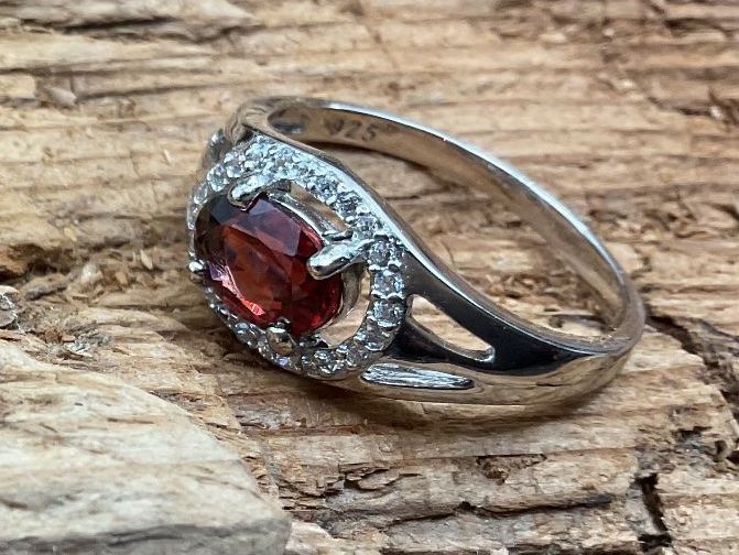 Ringe: Silberring mit Granat, Gr. 54.5 – Neu (gemäss Beschreibung) aus luzern von Alpendorf1 2