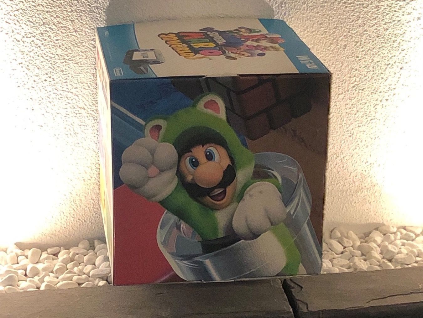 Giochi: Super Mario 3D Wörld Aufsteller – Usato da Kestenholz venduto da Matti_10 2