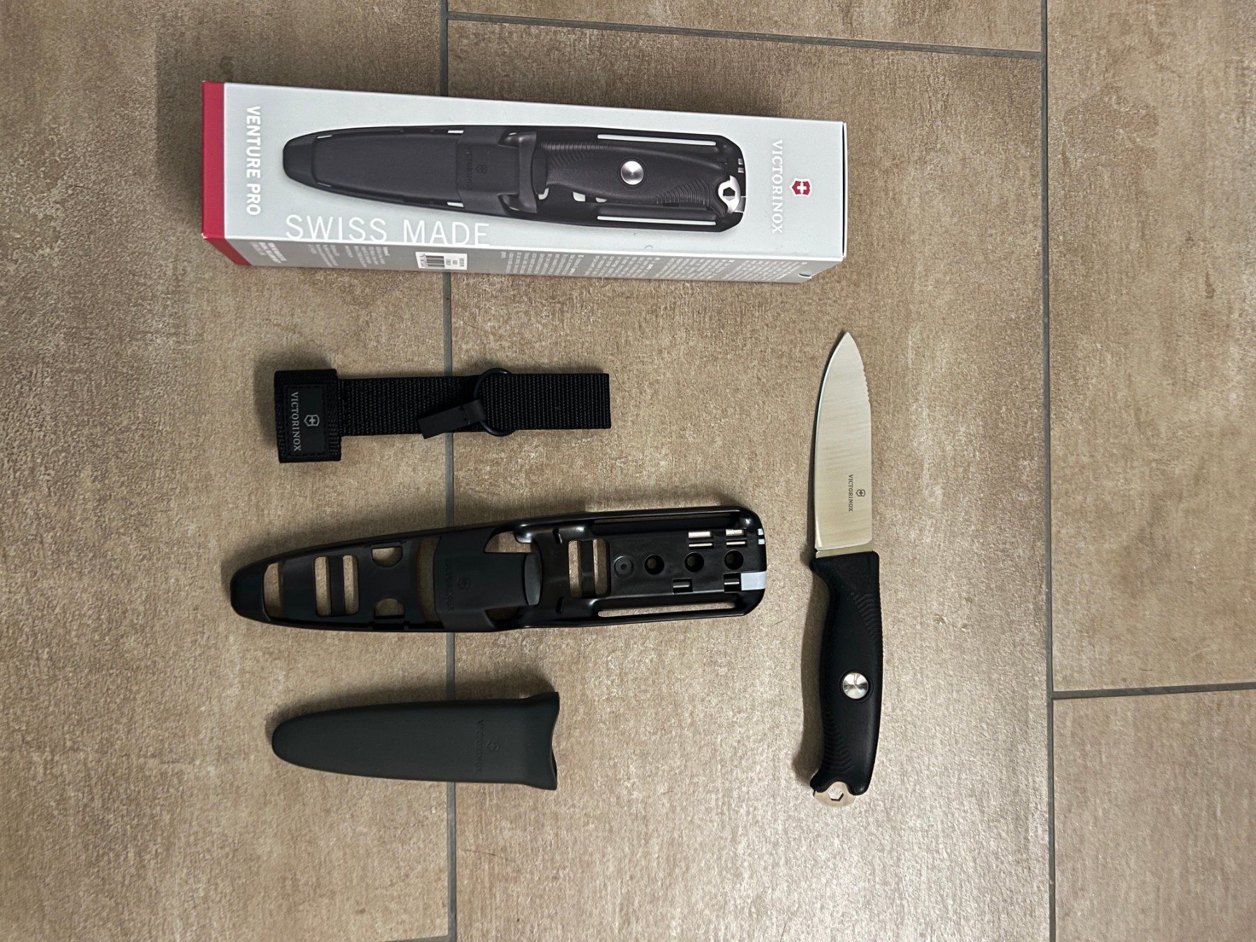 Victorinox Coltelli tascabile: Victorinox Venture Pro – Nuovo e nell'imballaggio originale da Merenschwand venduto da Andyw8 1