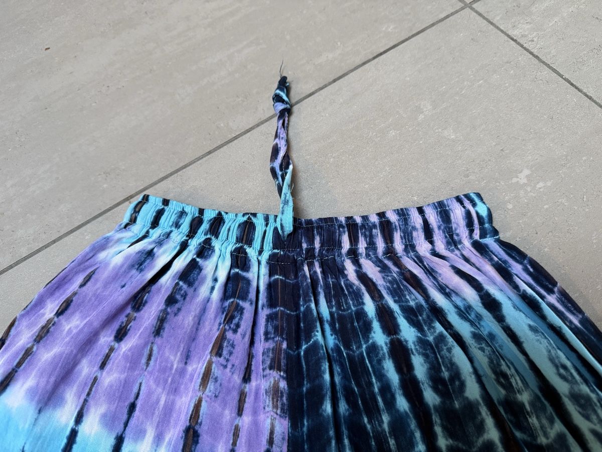 Pantalons: Leichte Sommerhose in Batikoptik – Neuf (Voir description) à Sigriswil par ck56 2