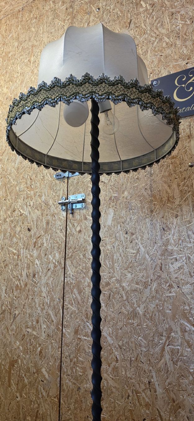Lampade: Vintage Schmiedeeisen Stehlampe – Usato da Kaufdorf venduto da Nati-Nati 4