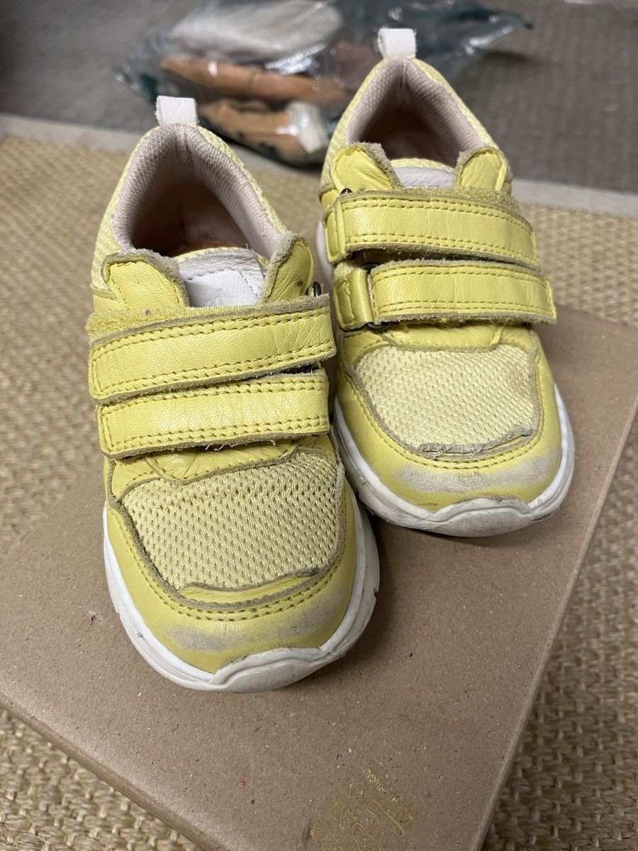 Bisgaard Scarpe per ragazzi: Bisgaard Kinderschuhe Sneaker Gelb, Größe 24 – Usato da Basel venduto da Sulena 1