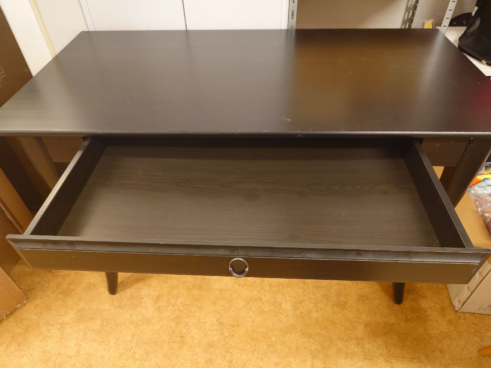 Ikea Tavoli da trucco: Tisch schwarz mit Schublade – Usato da Zürich venduto da daredreamer 1