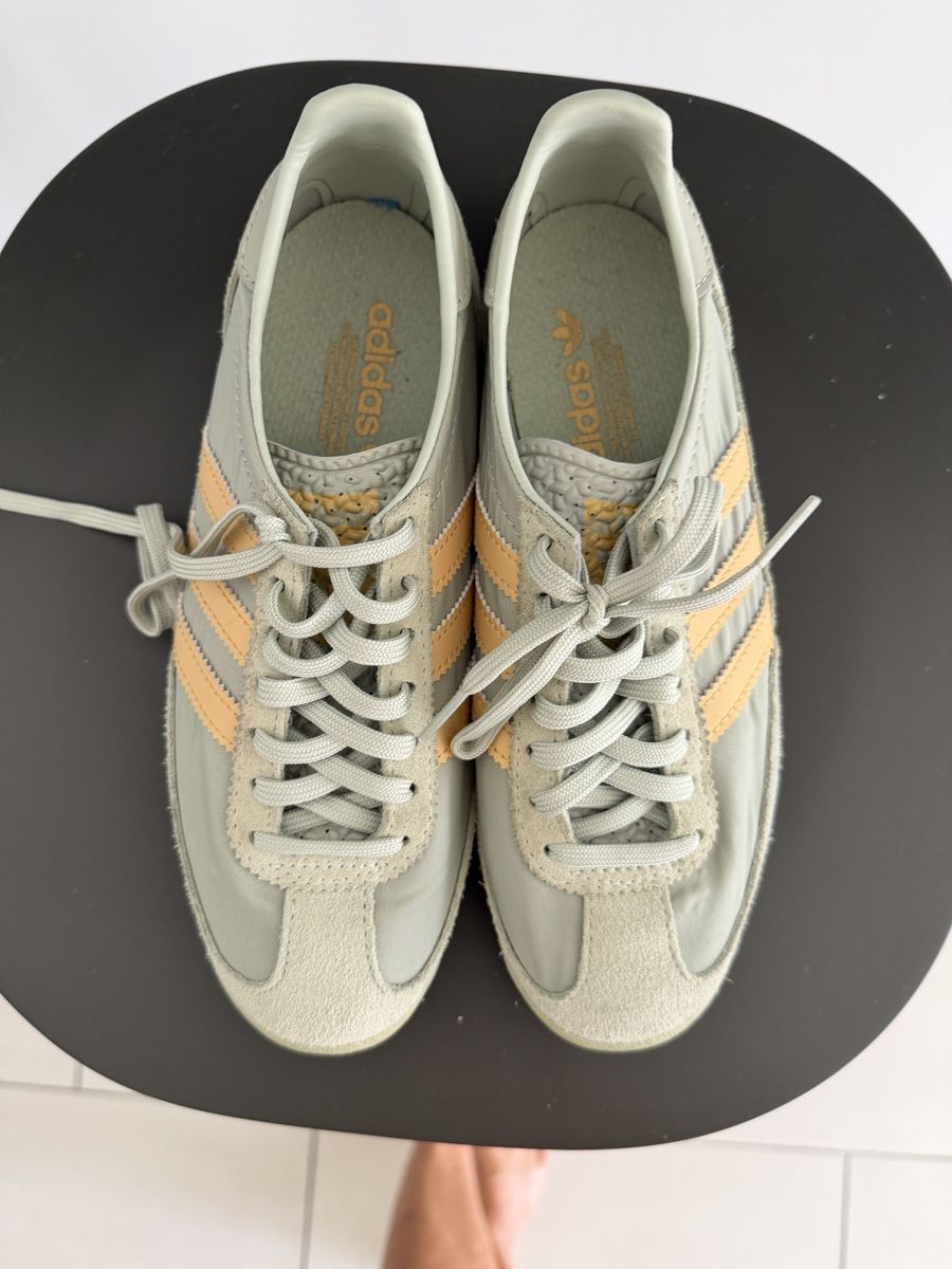 Adidas Chaussures femmes: Adidas Sneakers  – D'occasion à Neerach par the_modern_mini