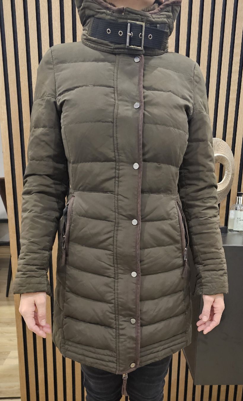 Vestes: Winterjacke – D'occasion à Grosshöchstetten par Qenko