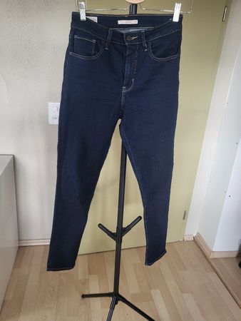 Levi's 721 High Rise Skinny Jeans - Size 28 - Dark Wash