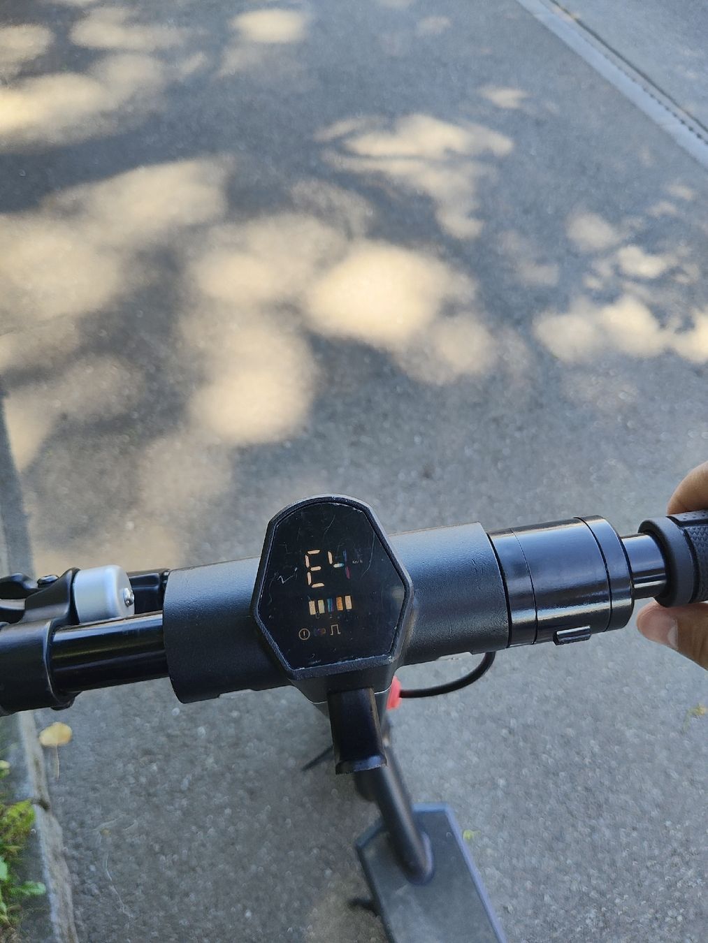 Scooter: E Scooter von Gonser - defekt – Difettoso da Bülach venduto da Llmerc 2