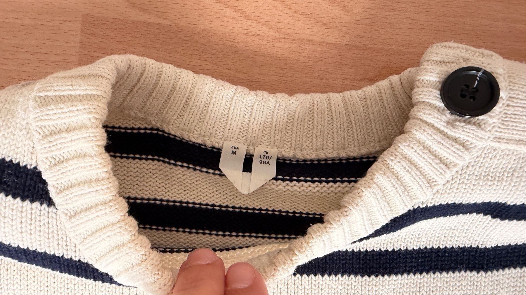 Arket Maglioni & Felpe: Pullover - ARKET Grösse M mit Streifen beige navy-schwarz – Usato da Winterthur venduto da Secondhand-Family 2