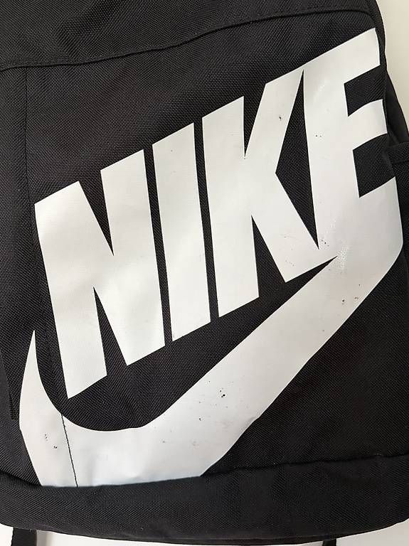 Nike Rucksäcke: Nike Rucksack schwarz/weiss – Gebraucht aus Möriken AG von naza06 3