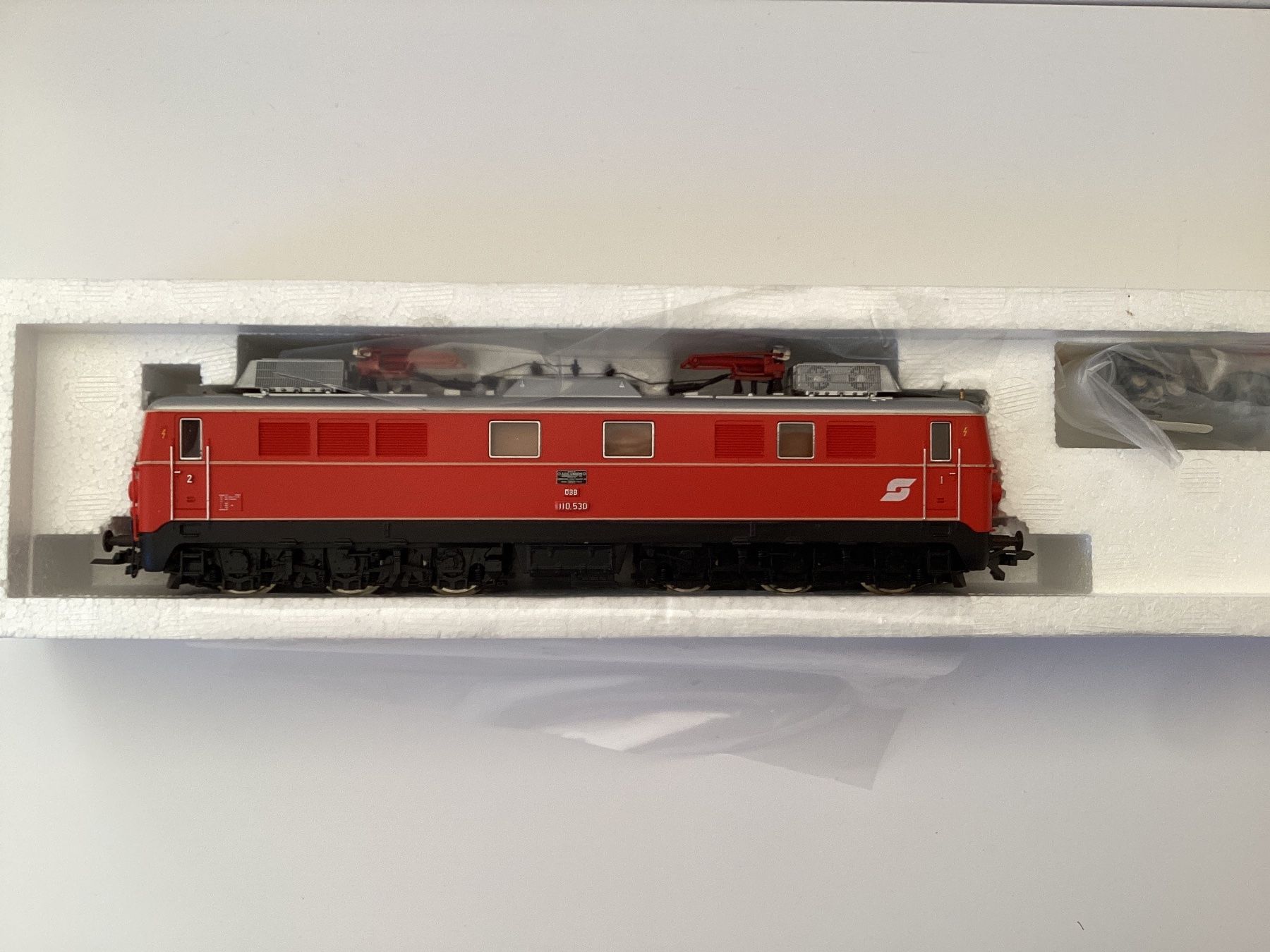 Roco Modellini di ferrovie: Roco 04198C ÖBB 1110.530 H0 1:87 – Usato da Effretikon venduto da simtek_de 6