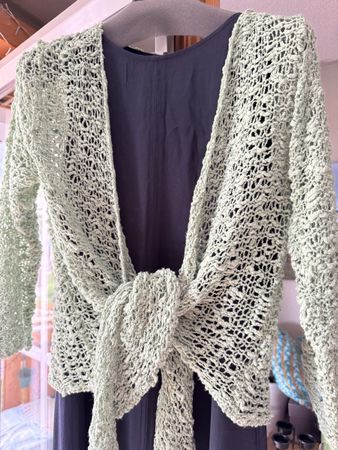 IKat Strickjacke in Bolero -Stil