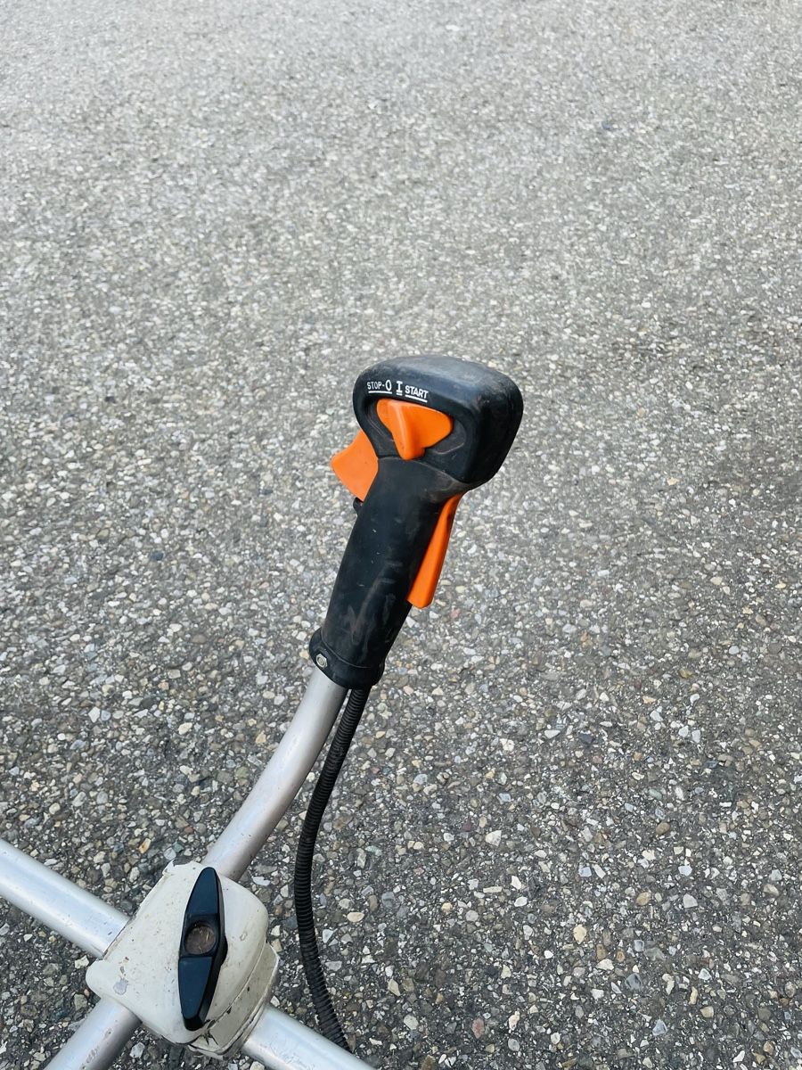 Stihl Tutti gli attrezzi: Rasentrimmer Stihl FS 100 – Usato da Würenlos venduto da Shop_Shop 7